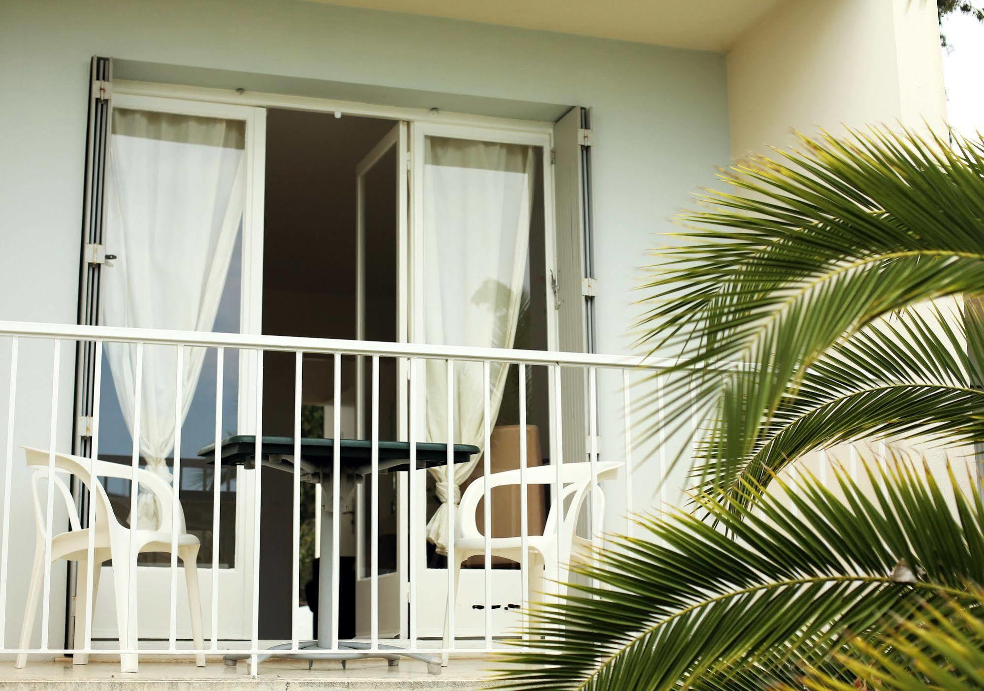 La Tournerie Hotel Μεντόν Εξωτερικό φωτογραφία